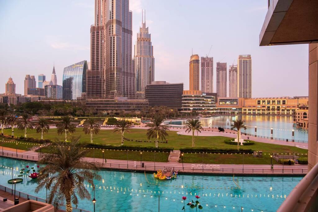 First Class 2Br With Full Burj Khalifa And Fountain View ドバイ エクステリア 写真