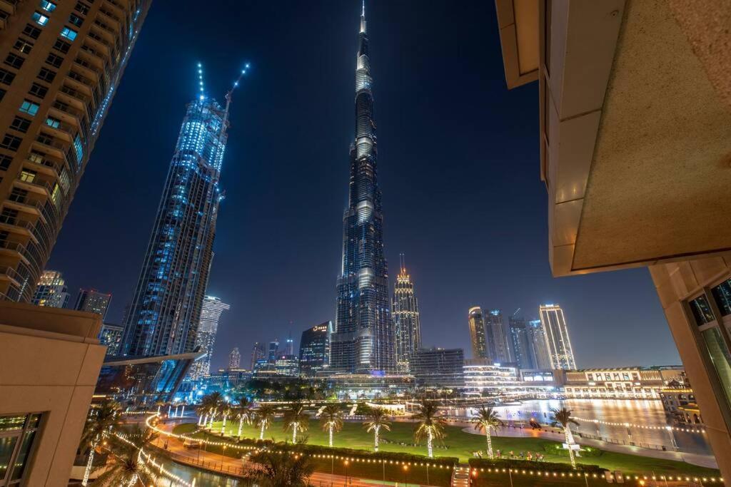 First Class 2Br With Full Burj Khalifa And Fountain View ドバイ エクステリア 写真
